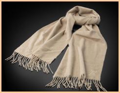 Кашемировый шарф: больше чем просто необходимость